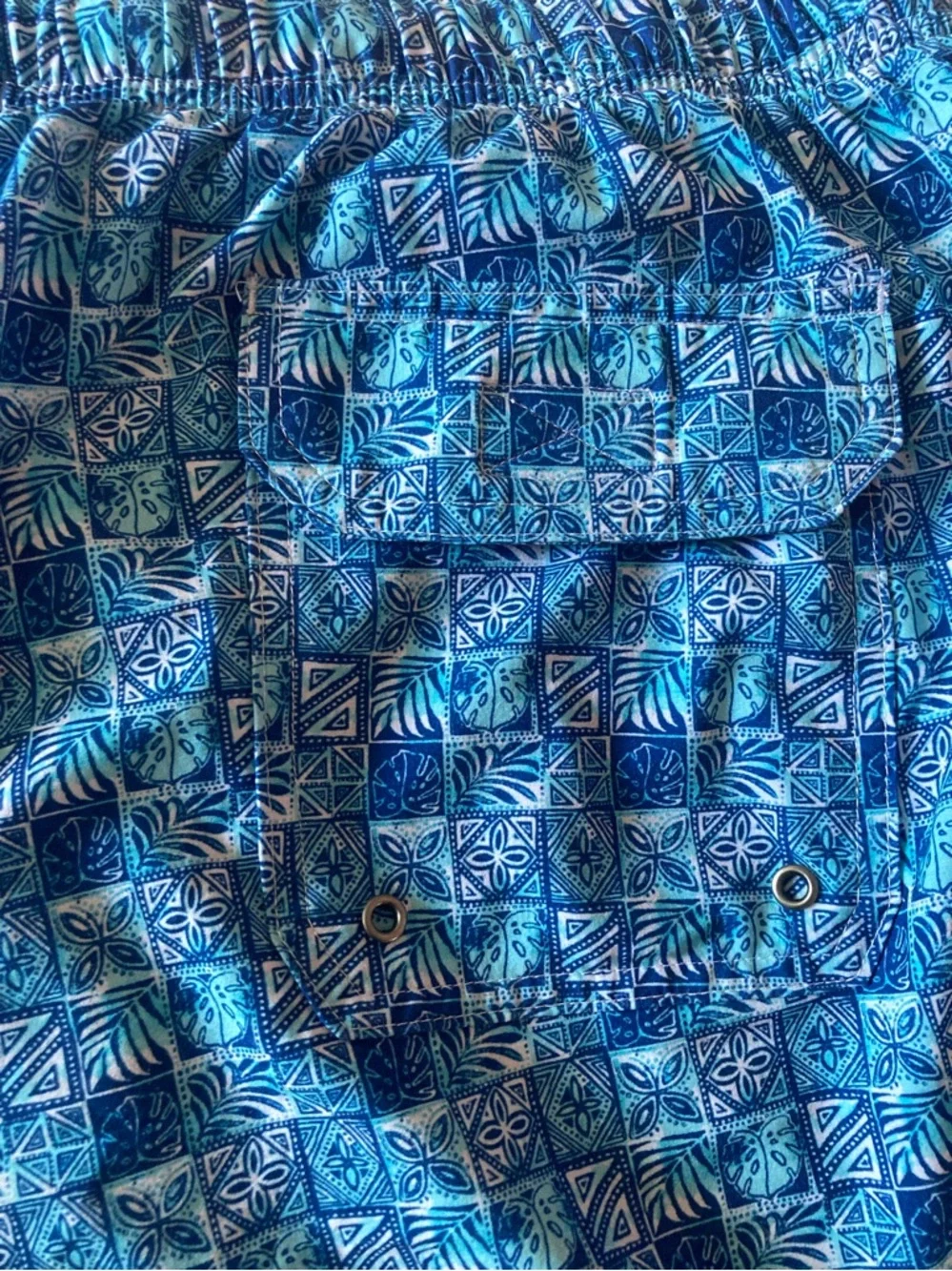 Caribbean Mens XL Blue Mosaic Swim Trunks like new